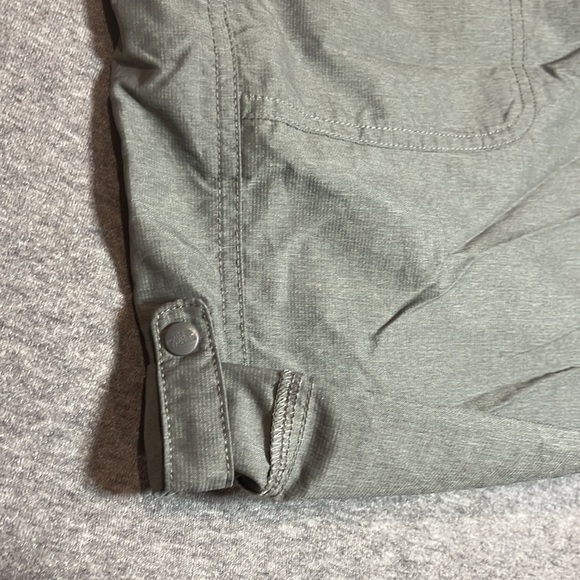 THE North Face women’s shorts. - Picture 16 of 16